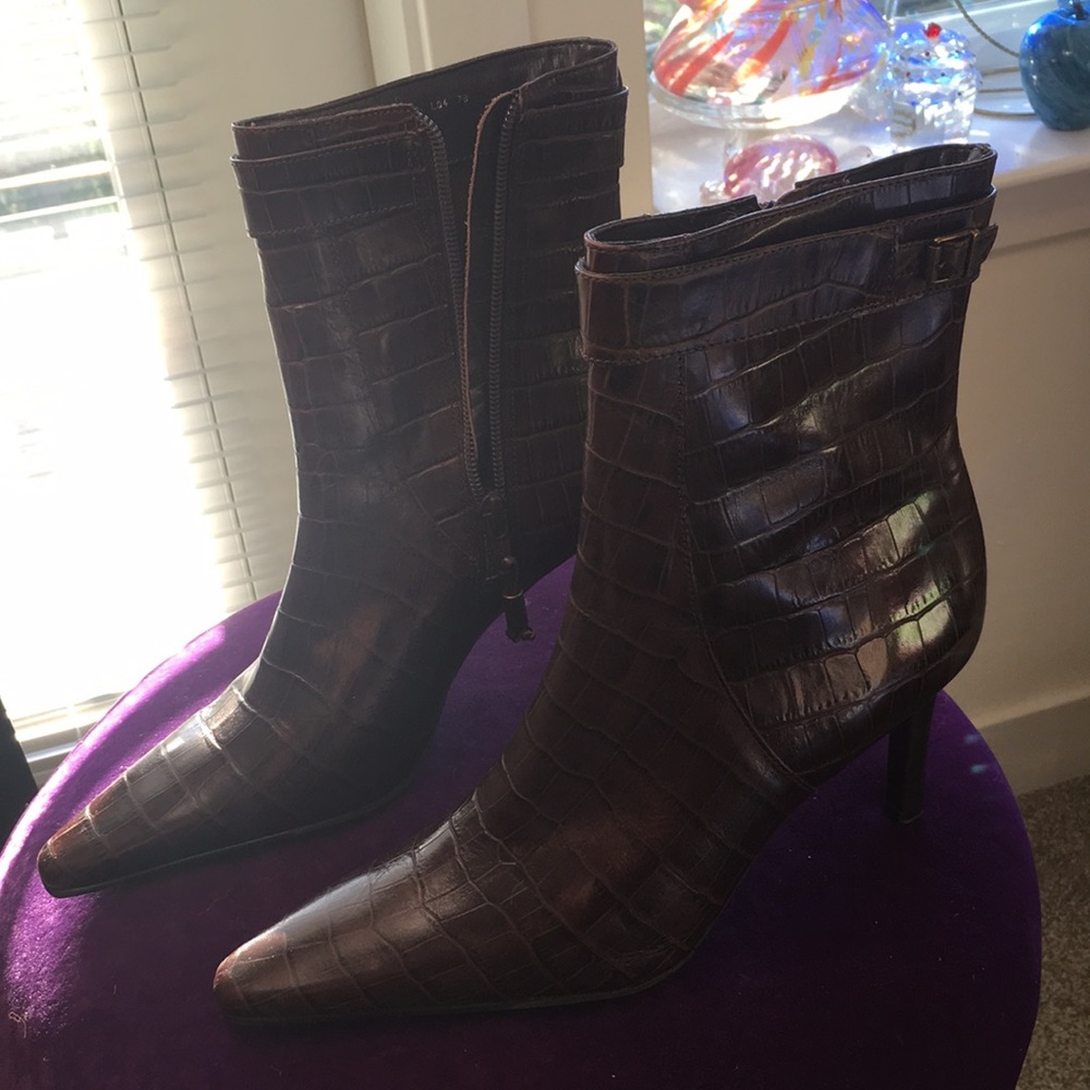 New - Picture 2 of 3